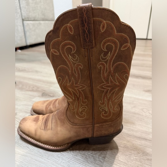 Ariat Tan Leather Cowboy Boots - Picture 3 of 14